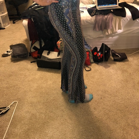 Pants - Lavender patterned boho stretchy pants